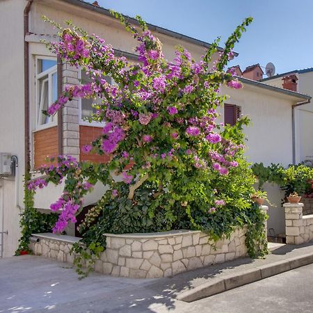 Apartments Suzana Mali Lošinj Eksteriør billede