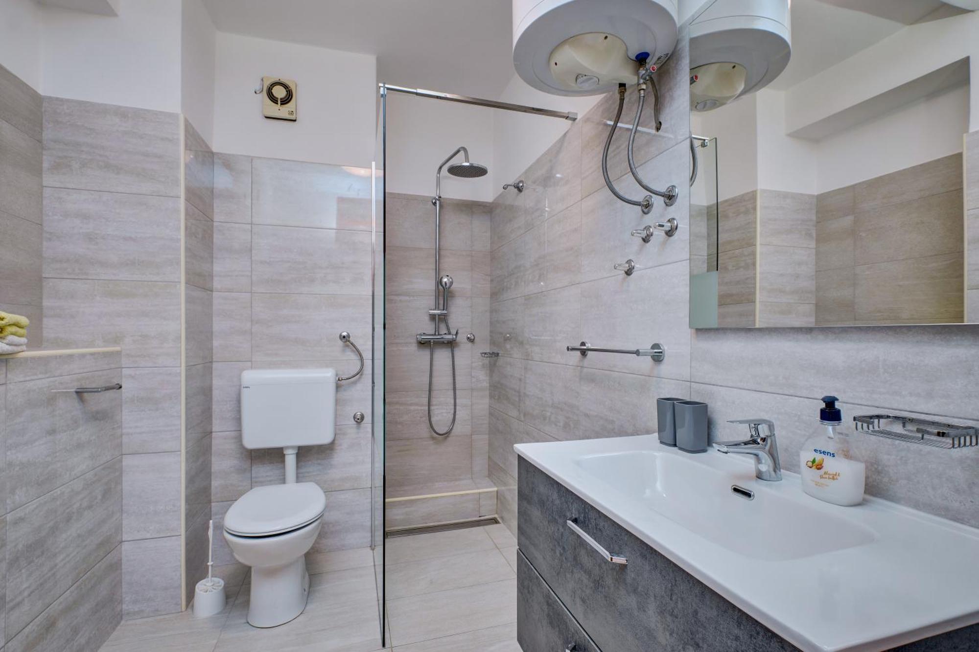 Apartments Suzana Mali Lošinj Eksteriør billede